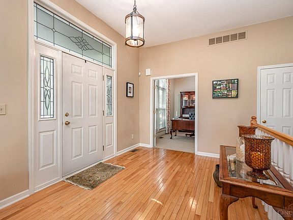 5th image of 52 Stonehaven Dr
