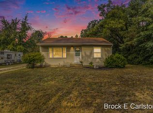 849 Lintner Rd, Muskegon, MI 49442