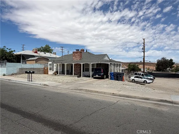 137 W Fredricks St, Barstow, CA 92311