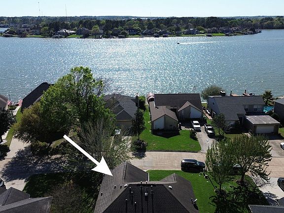 2nd image of 80 La Costa Dr