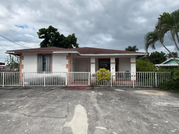 2699 Summit Boulevard, West Palm Beach, FL 33406