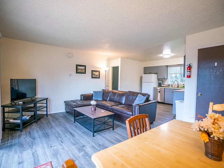 2232 Maudest Pl — Photo 3