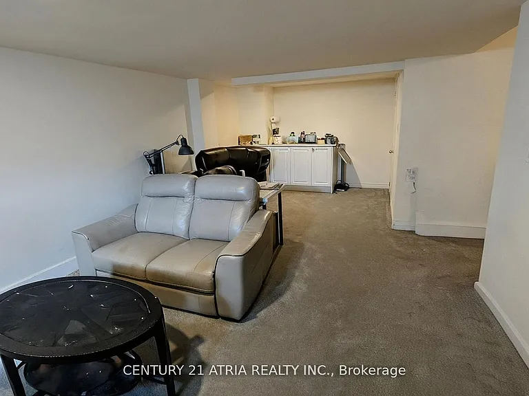 8 McAlister Ave — Photo 24