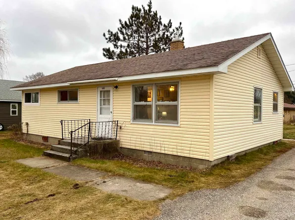 W 14065 Stanley St, Engadine, MI 49827