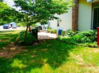 163 Farrell St, Somerset, NJ 08873