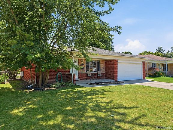 2nd image of 4228 Dunn Dr