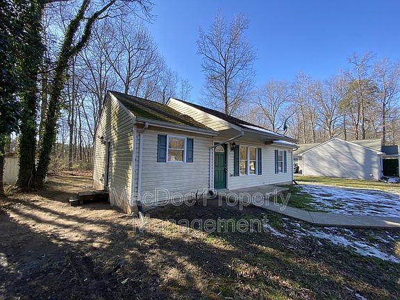 2nd image of 10502 Coles Ln