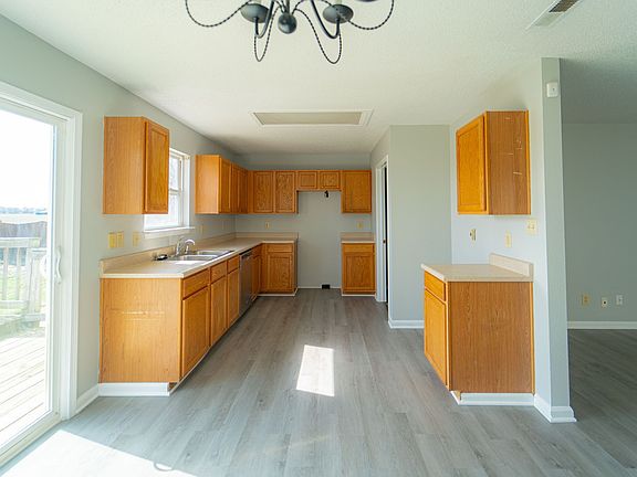 4th image of 6705 W Philadelphia Dr
