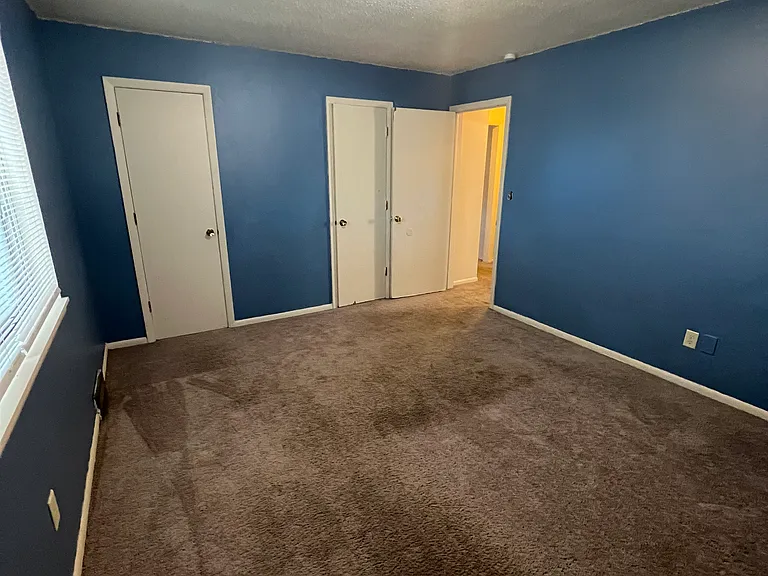 8020 Campbell St — Photo 8