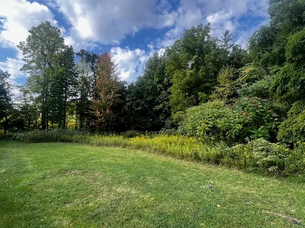 Trimble Stone Forest Crossing Dr, Erie, PA 16506