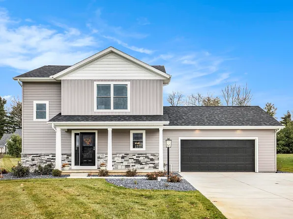 4232 Basswood Dr, Warsaw, IN 46582