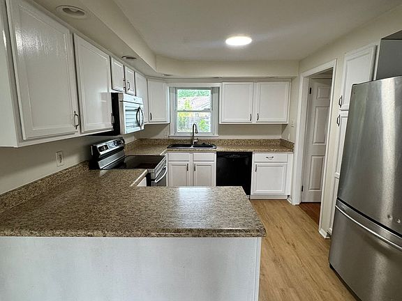 5th image of 10175 E Lawnhaven Dr