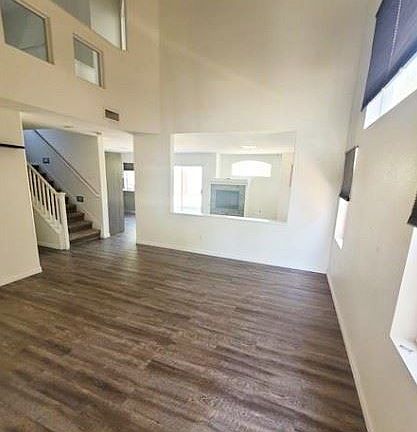 2nd image of 10436 Beachwalk Pl