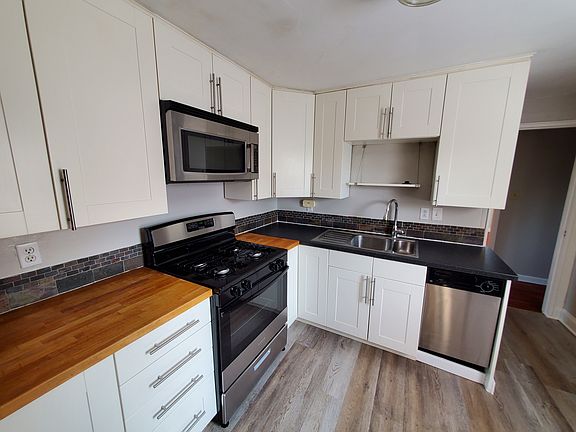 4th image of 1084 Sells Ave APT K