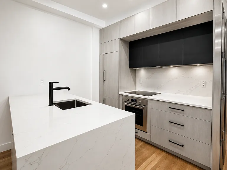 1228 Putnam Ave #2 — Photo 2