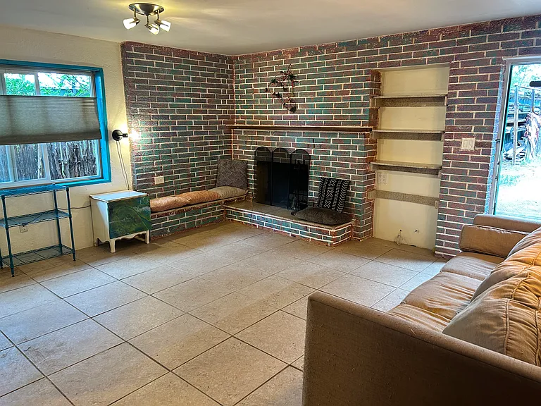 1038 Alto St #B — Photo 12