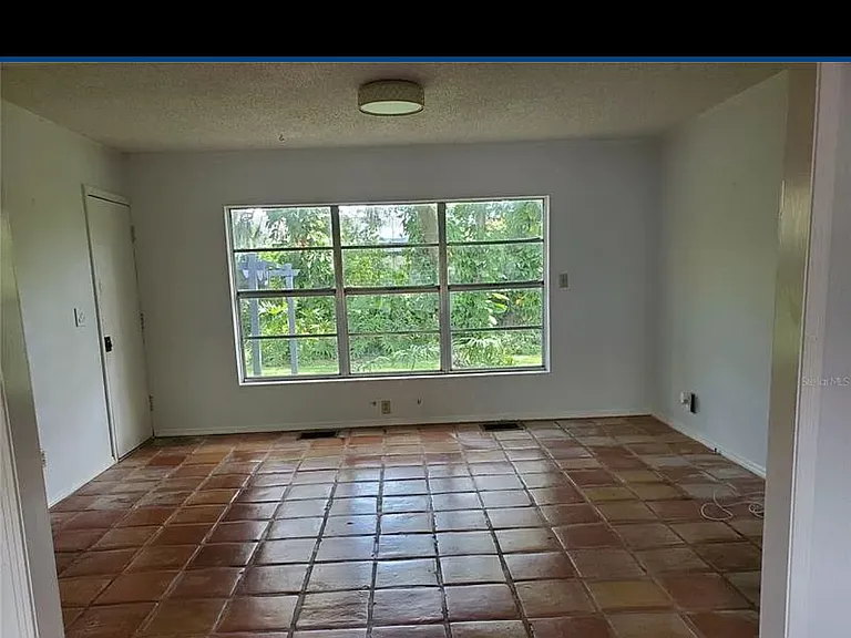 4802 W San Jose St — Photo 10