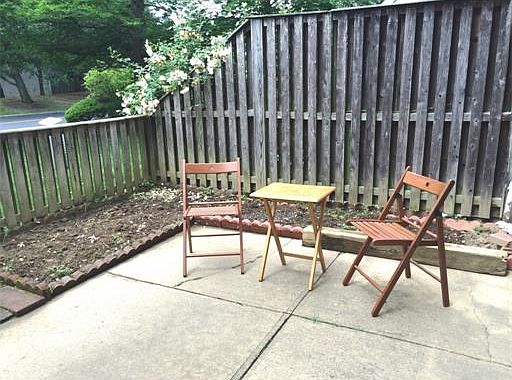 2nd image of 98 Hampshire Dr