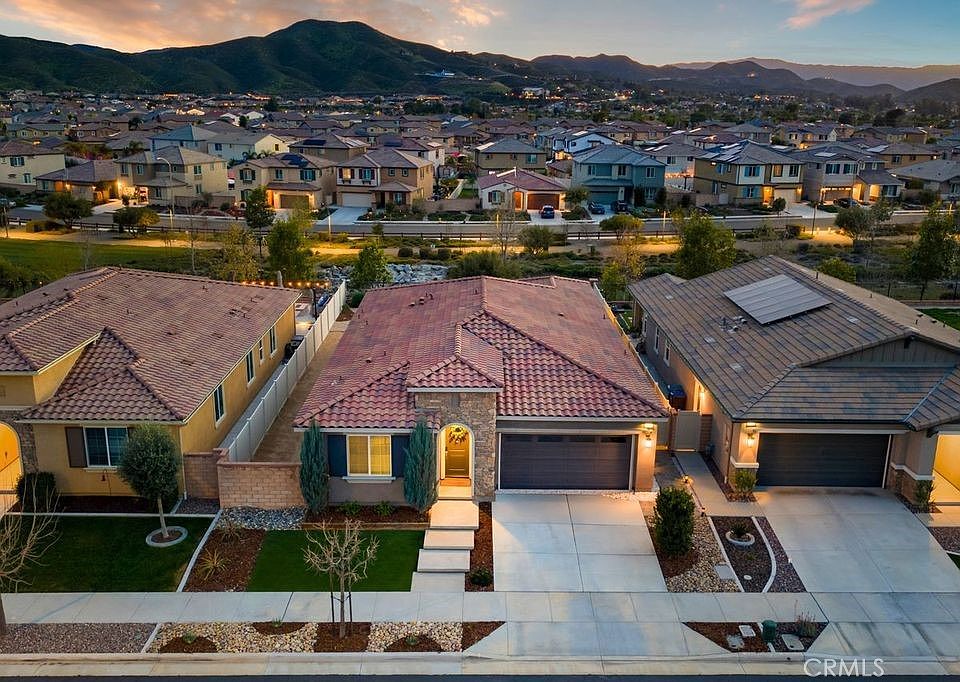 1st image of 29807 Saddle Ranch Pl