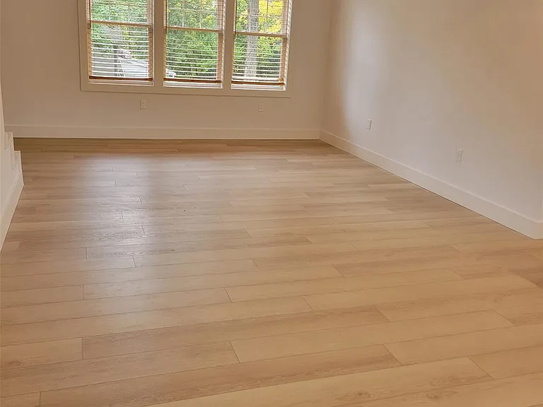 99 Mountain Ave — Photo 3