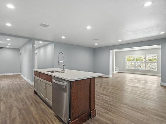 3rd image of 2609 Jefferson Ave