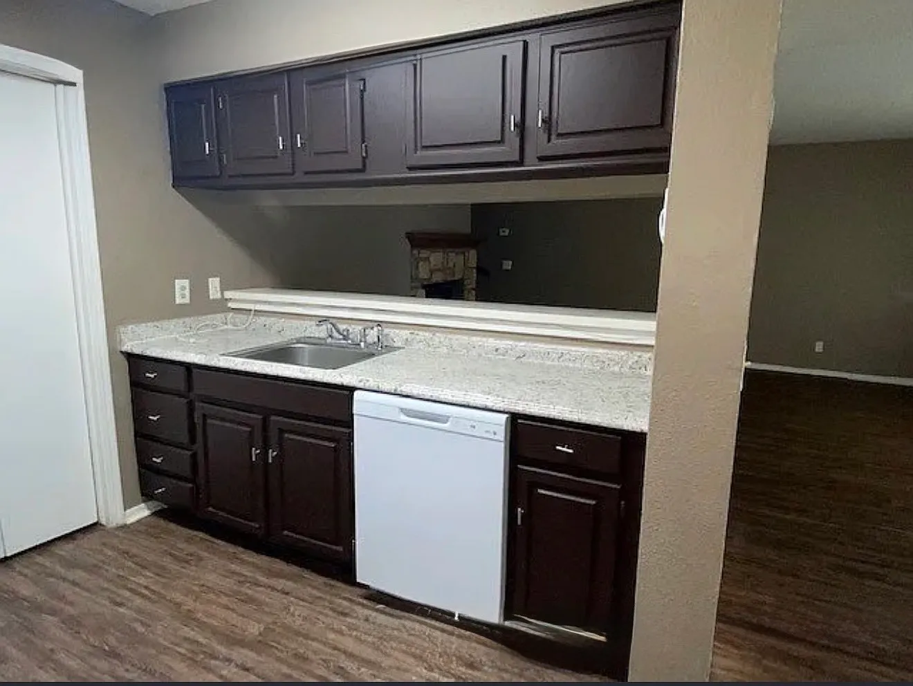 2 bed, 2.5 bath, 1212 sqft, $1,495 — Photo 4