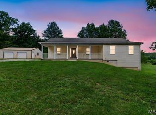 9536 Three Oaks Ln, Bloomsdale, MO 63627