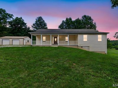 9536 Three Oaks Ln, Bloomsdale, MO, 63627