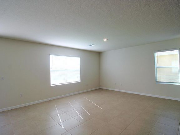 4th image of 5909 Silver Sage Way