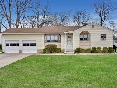 70 Hudson Ave, Hazlet Township, NJ, 07734