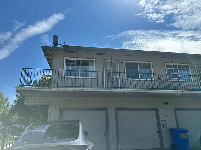 2 bed, 821 sqft, $2,800 — Photo 2