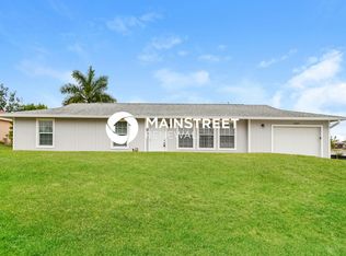 2203 NE 15th St, Cape Coral, FL 33909