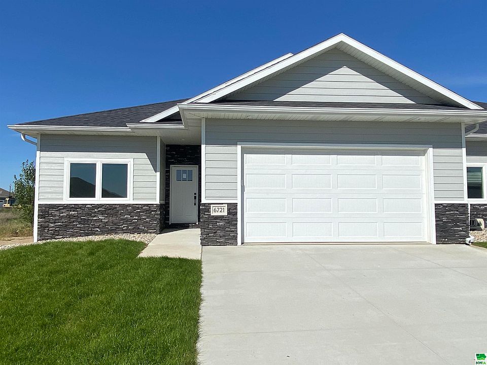 1st image of 6721 Windsong Ct