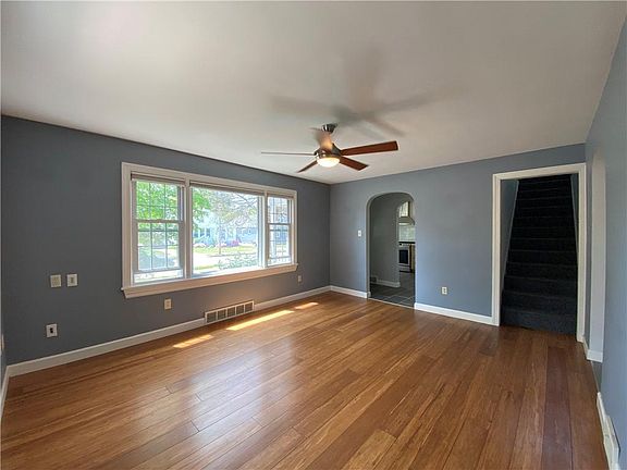 4th image of 619 Ohio St