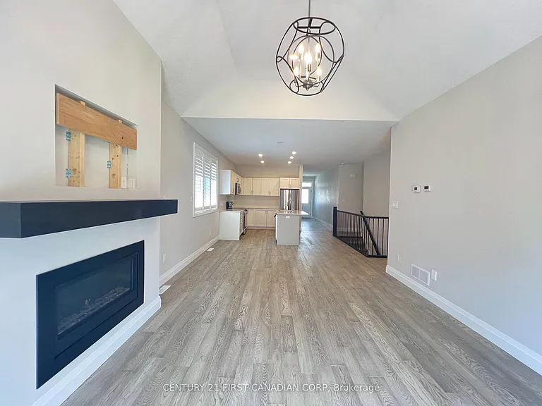 38 Compass Trl — Photo 3
