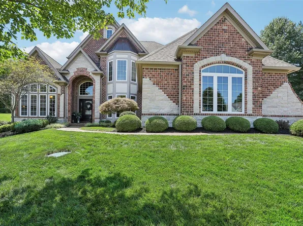 6613 Christopher View Ct, Saint Louis, MO 63129