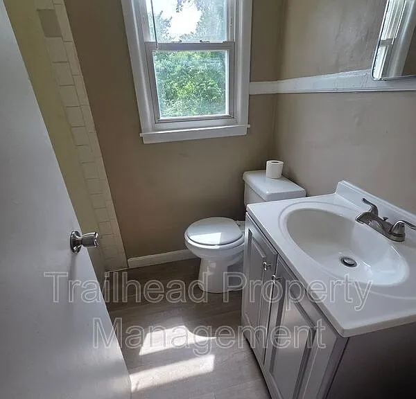 1223 N Cottage St — Photo 8