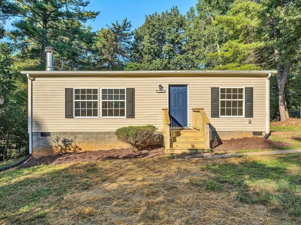 150 Circle View St, Rocky Mount, VA 24151