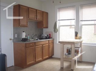 202 Rawson Rd #1P, Brookline, MA 02445