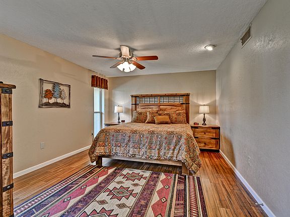 4th image of 10722 W Caron Dr