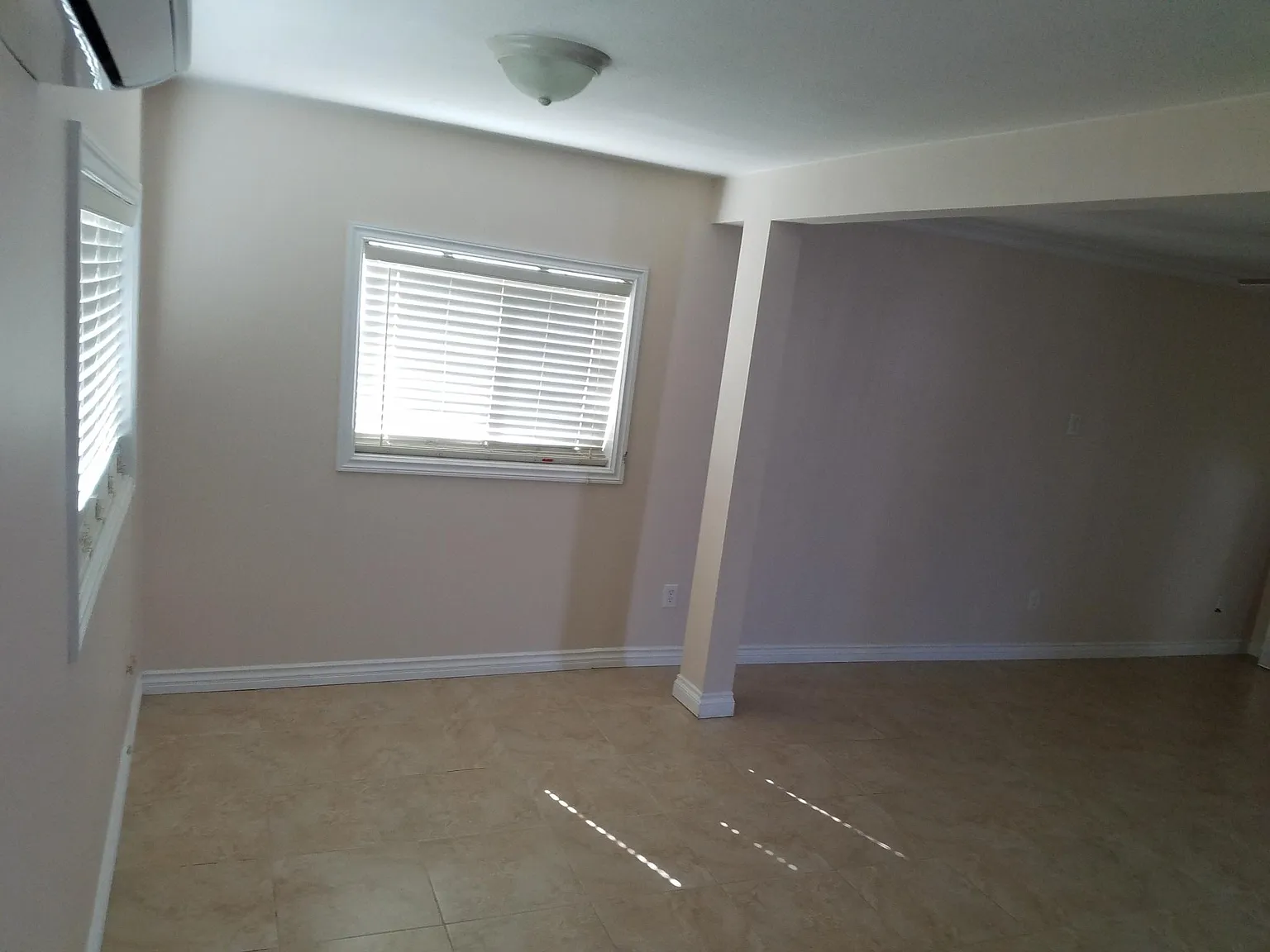 14565 Blaine Ave — Photo 2