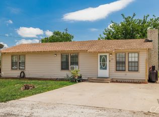 125 W 6th St, Baird, TX 79504