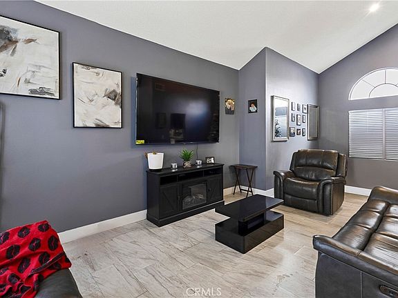 3rd image of 5703 Evergem Ave