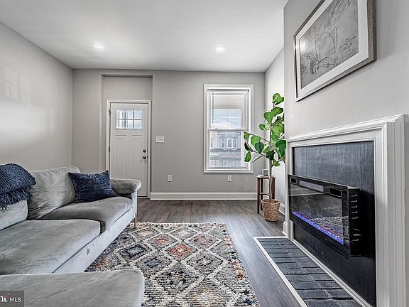 4th image of 708 W 34th St