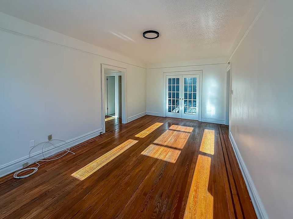 1st image of 36 Duncan Ave APT D2