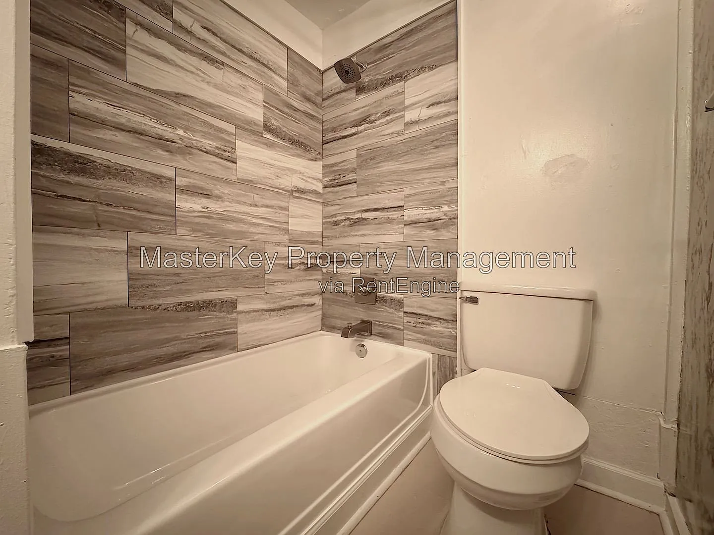 2 bed, 1.0 bath, 750 sqft, $950 — Photo 2