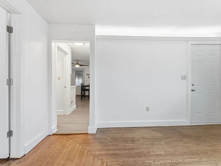 9 Hunters Rd #1 — Photo 18