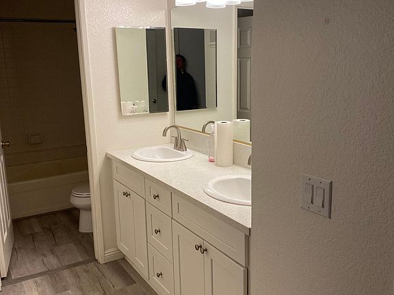 5th image of 1680 N Coast Hwy N #33