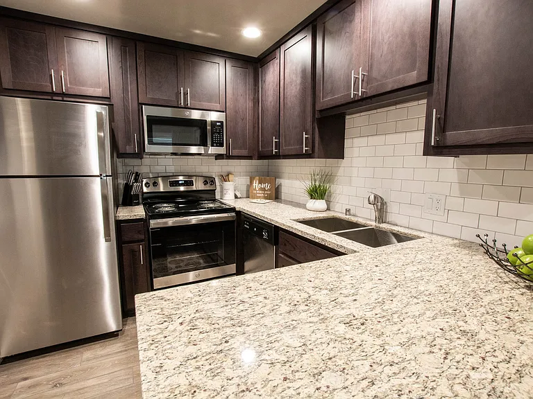 Selby Ranch Apartment Homes — Photo 4