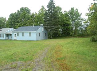 1144 Main Rd, Bradford, ME 04410